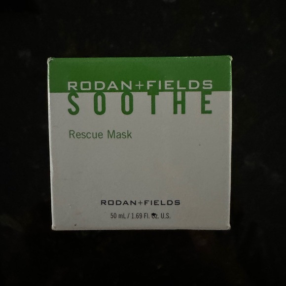 Rodan + Fields Other - NWT!!! Soothe rescue mask